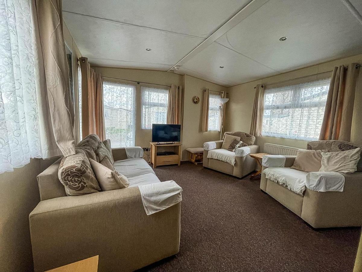 Lovely Caravan With Decking At Heacham Beach In Norfolk, Sleeps 6 Ref 21020C Esterno foto